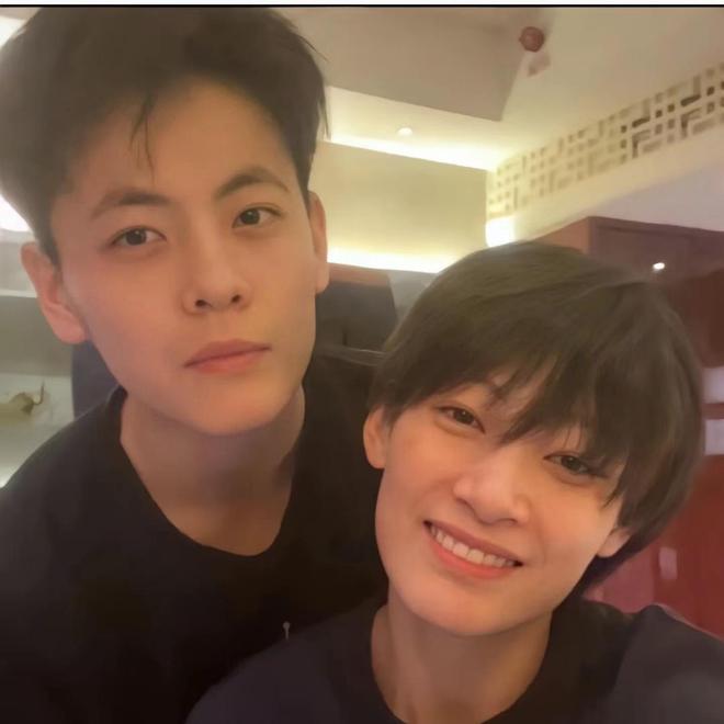 关于姐妹连线！杨力维杨舒予合砍25分老将发力助队大胜的信息
