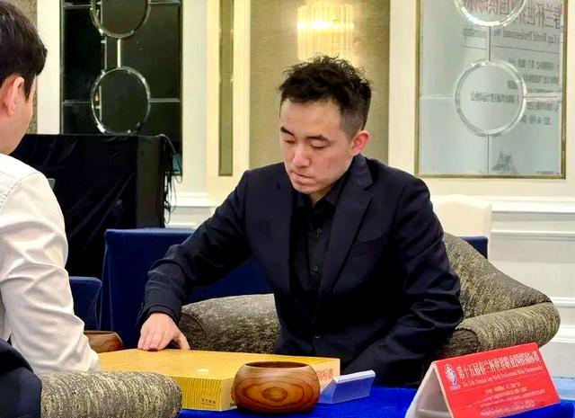 春兰杯决赛杨楷文2-1朴廷桓夺冠，首次加冕世界冠军头衔(春兰杯第一局)