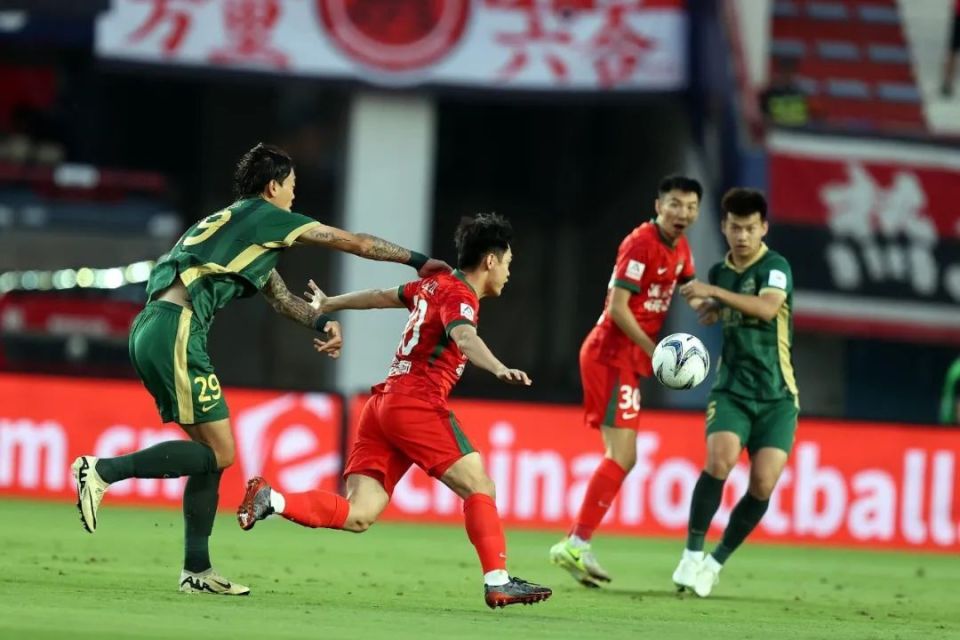 关于足协杯-王上源钟义浩相互传射河南3-2逆转浙江的信息
