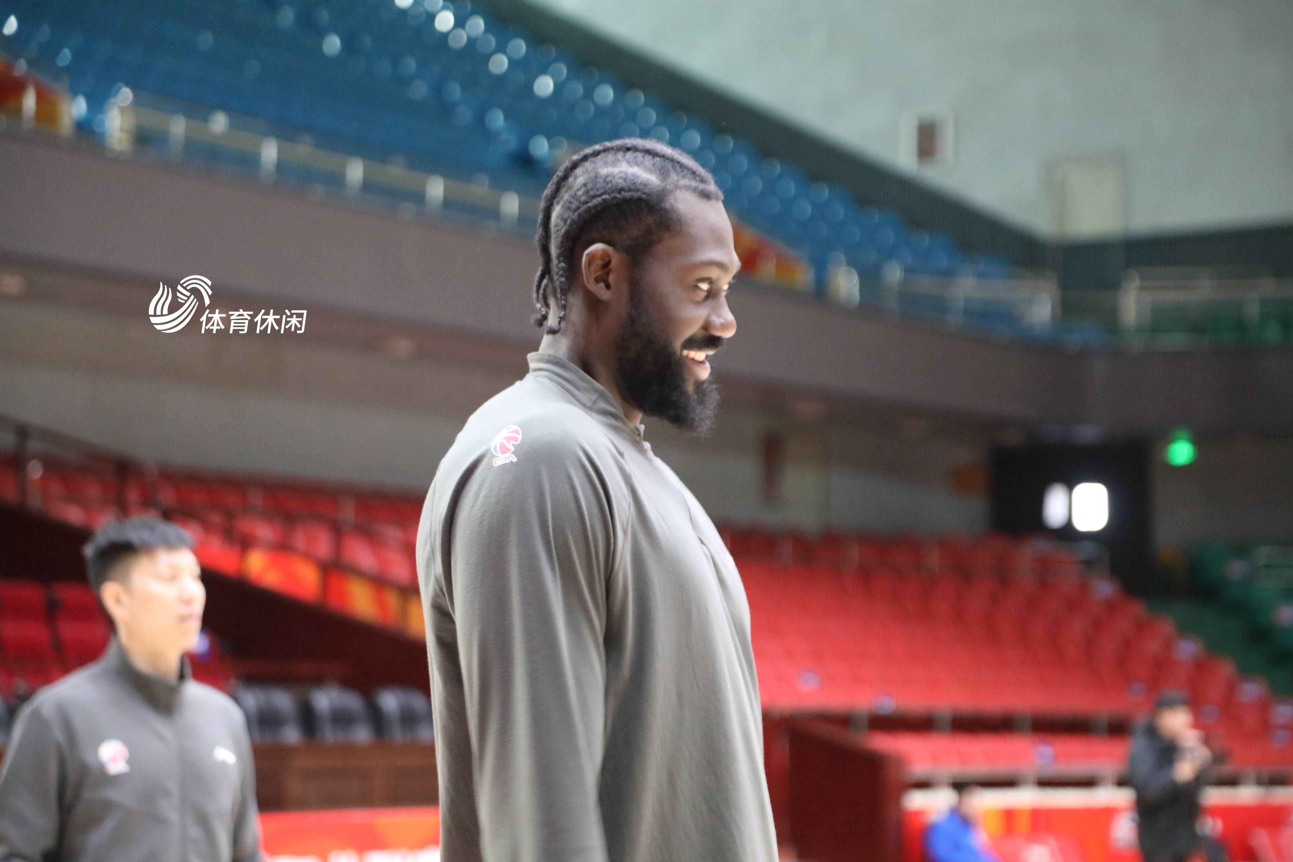 山东高速男篮邱彪：期待回归深圳风格，丰富打法，明智选外援的简单介绍