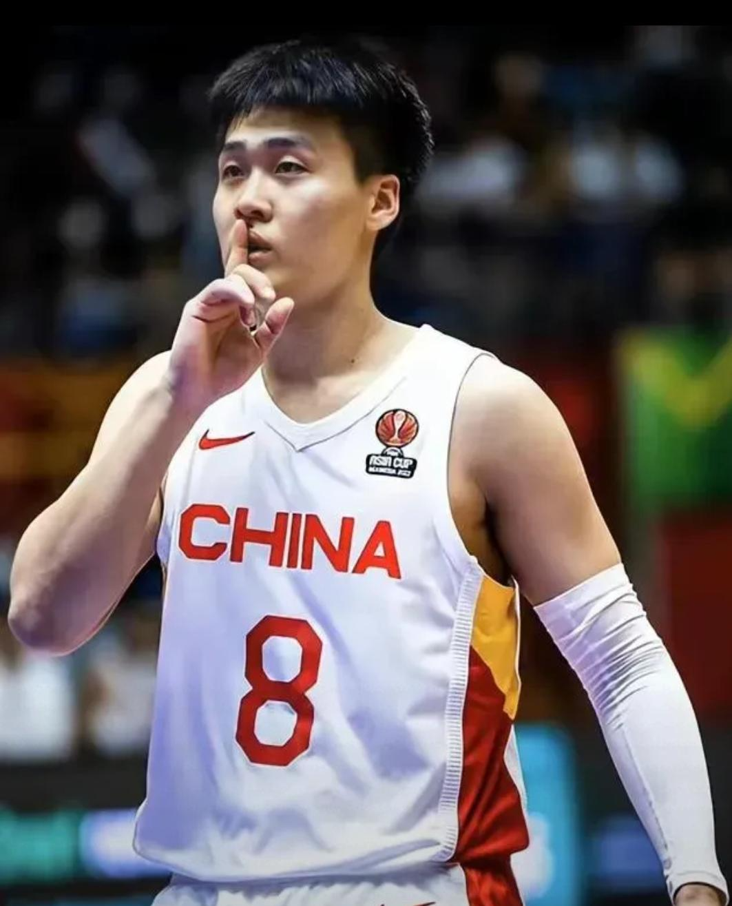 八戒体育-男篮热身赛-余嘉豪两双胡明轩13分中国胜荷兰(中国男篮余嘉豪个人简历)
