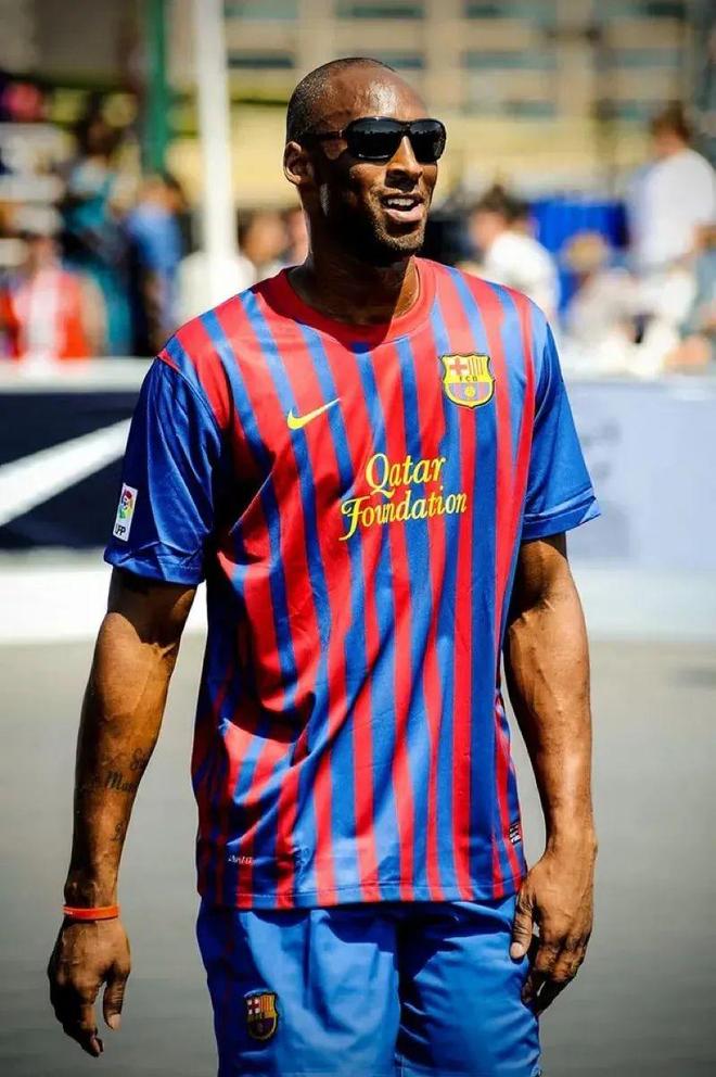 八戒体育-包含⚽跨界联动！巴萨发布与科比联名的新赛季客场球衣！的词条