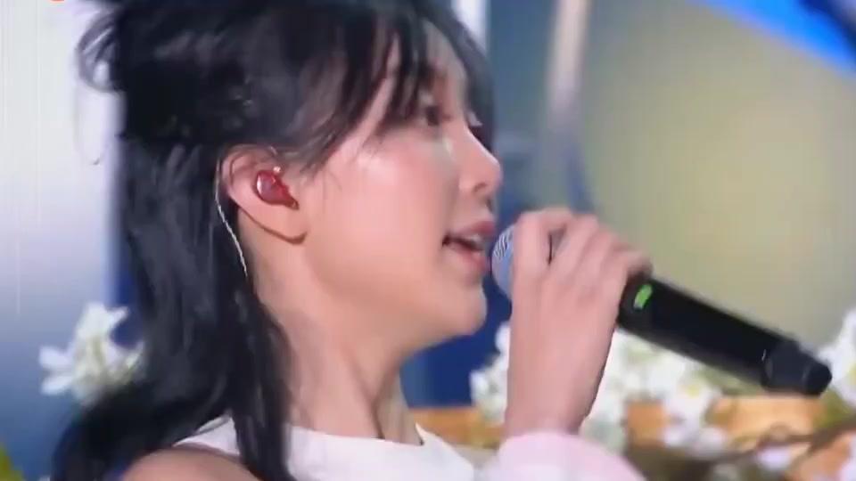 八戒体育-惊艳表演领先全场，笑看晋级(惊艳表演领先全场,笑看晋级的句子)